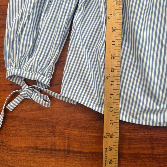 Tularosa Women’s Cropped Off Shoulder Striped Top Blue & White Size S - Picture 6 of 12
